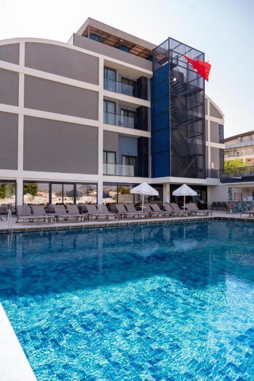 Side Square Hotel Exterior photo